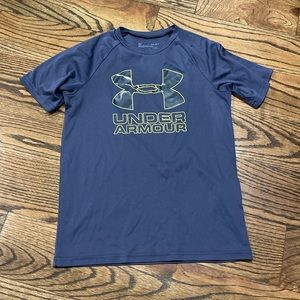 Boys Under Armour Dri fit tshirt
